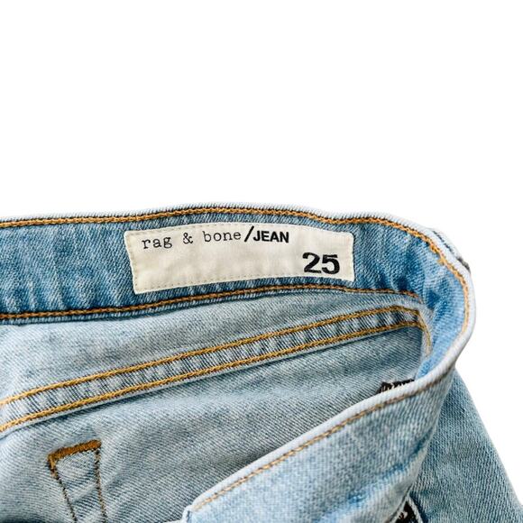 rag & bone 10" Dre Capri Size 25 Step Raw Hem Mid Rise Distressed Light Wash - Picture 4 of 8